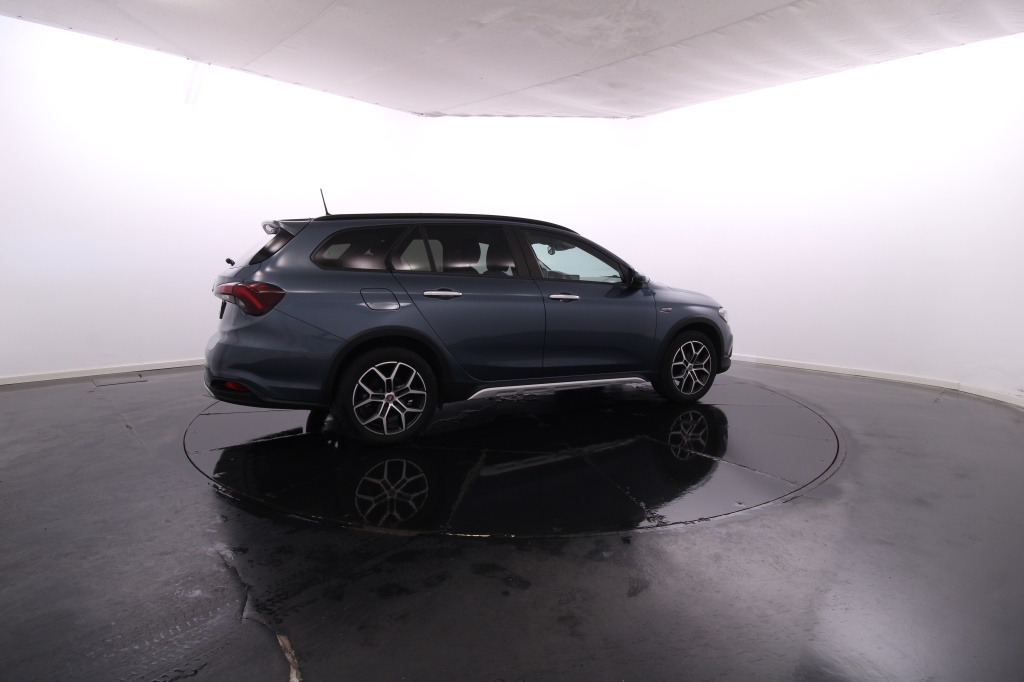Fiat Tipo Station Wagon Cross