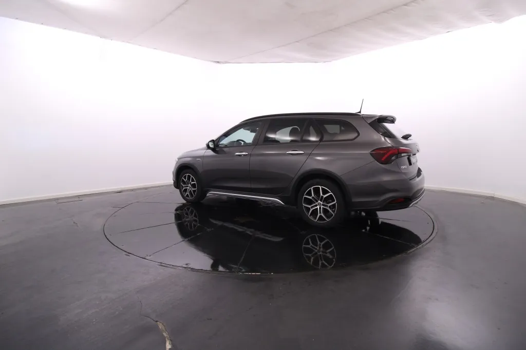Fiat Tipo Station Wagon Cross