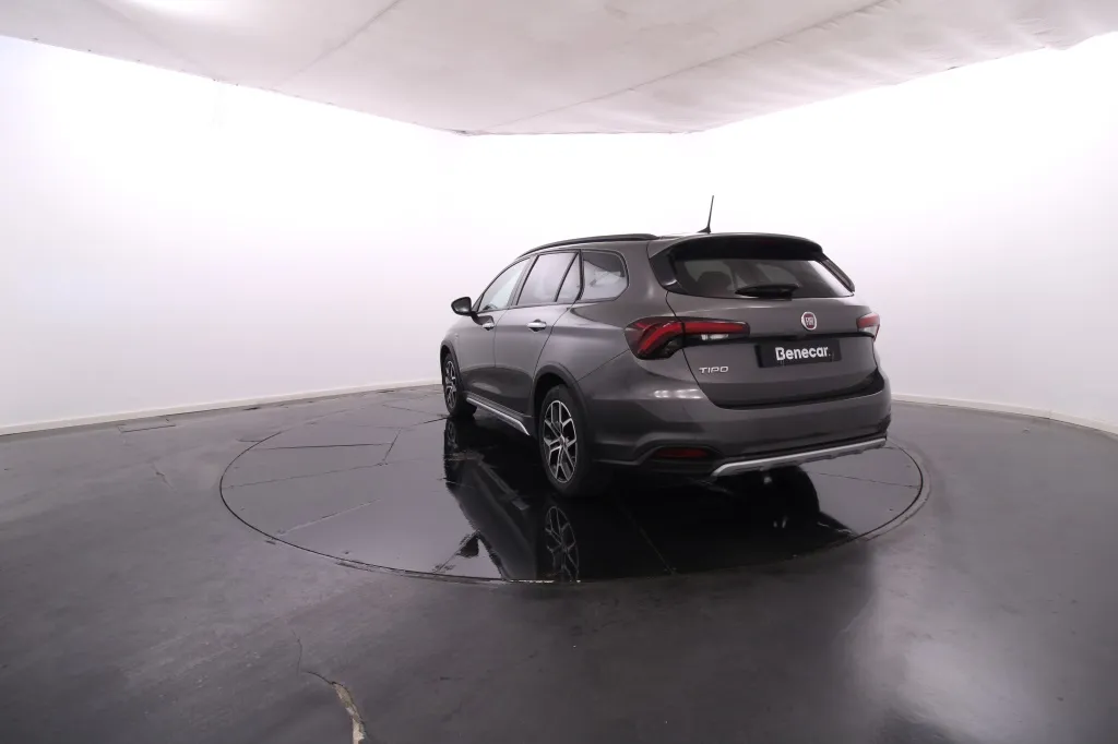 Fiat Tipo Station Wagon Cross