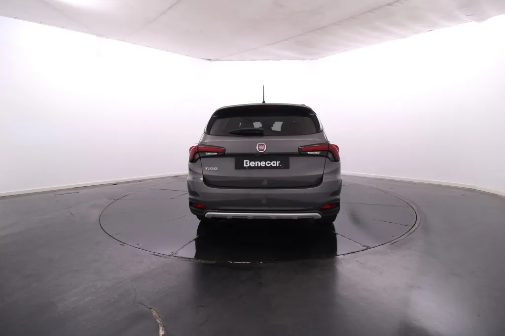 Fiat Tipo Station Wagon Cross
