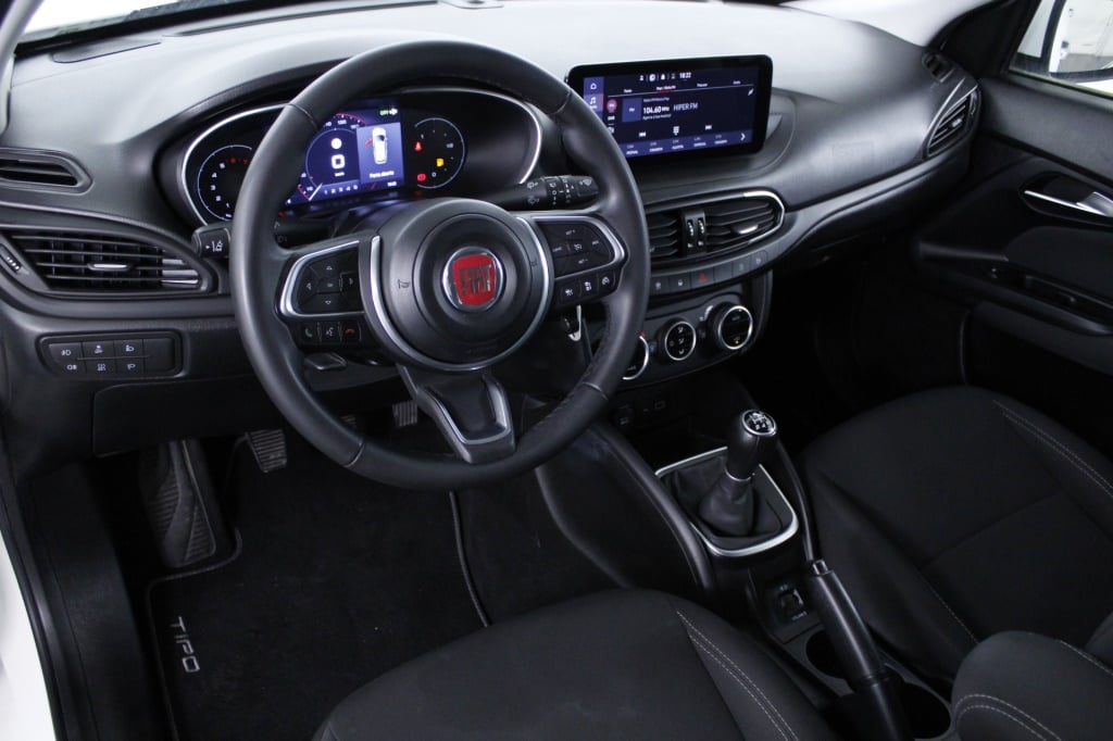 Fiat Tipo Station Wagon Cross