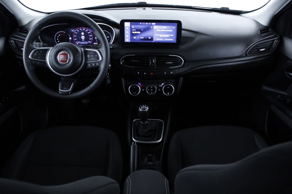 Fiat Tipo Station Wagon Cross