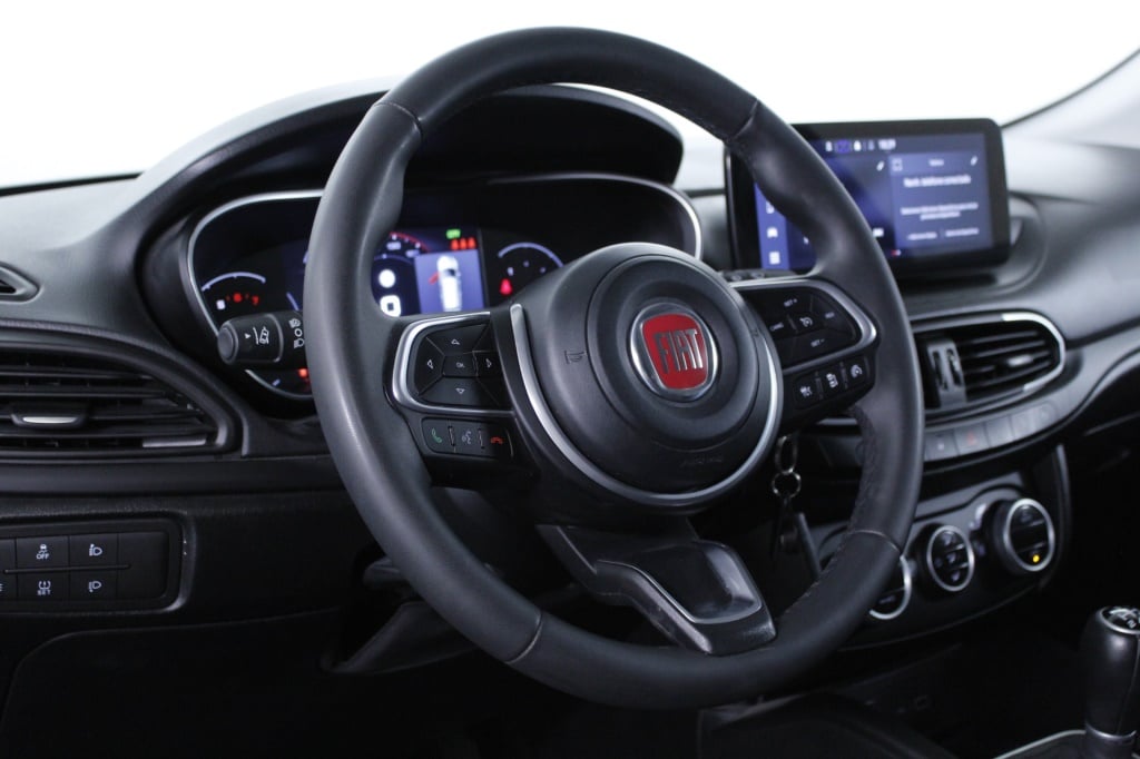 Fiat Tipo Station Wagon Cross