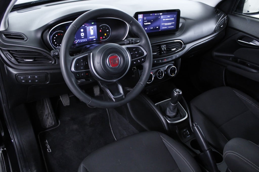 Fiat Tipo Station Wagon Cross