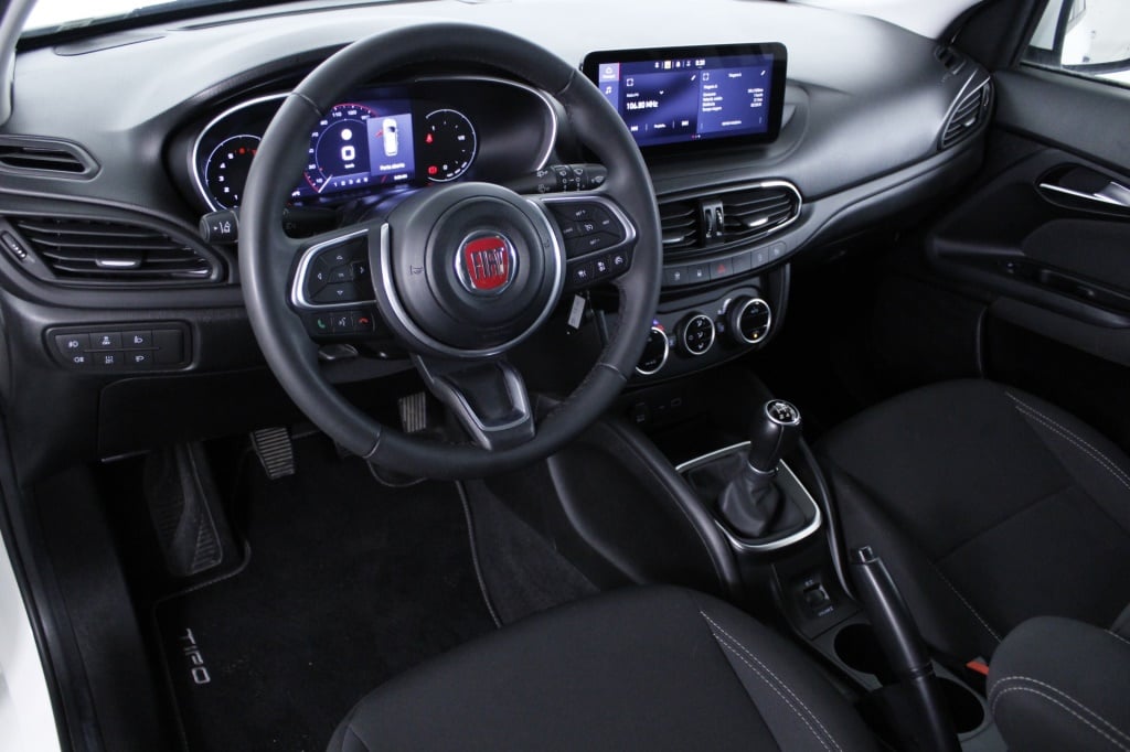 Fiat Tipo Station Wagon Cross