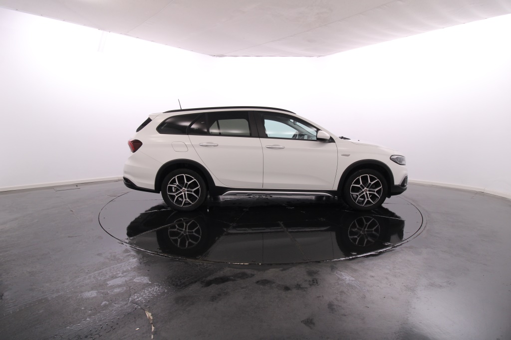 Fiat Tipo Station Wagon Cross