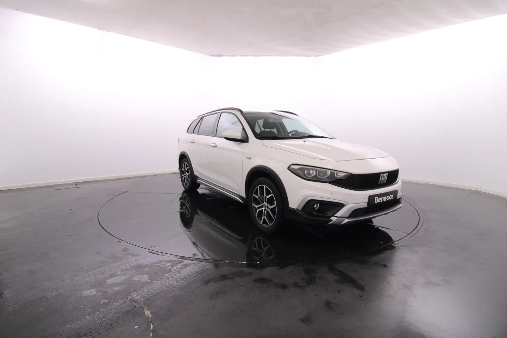 Fiat Tipo Station Wagon Cross