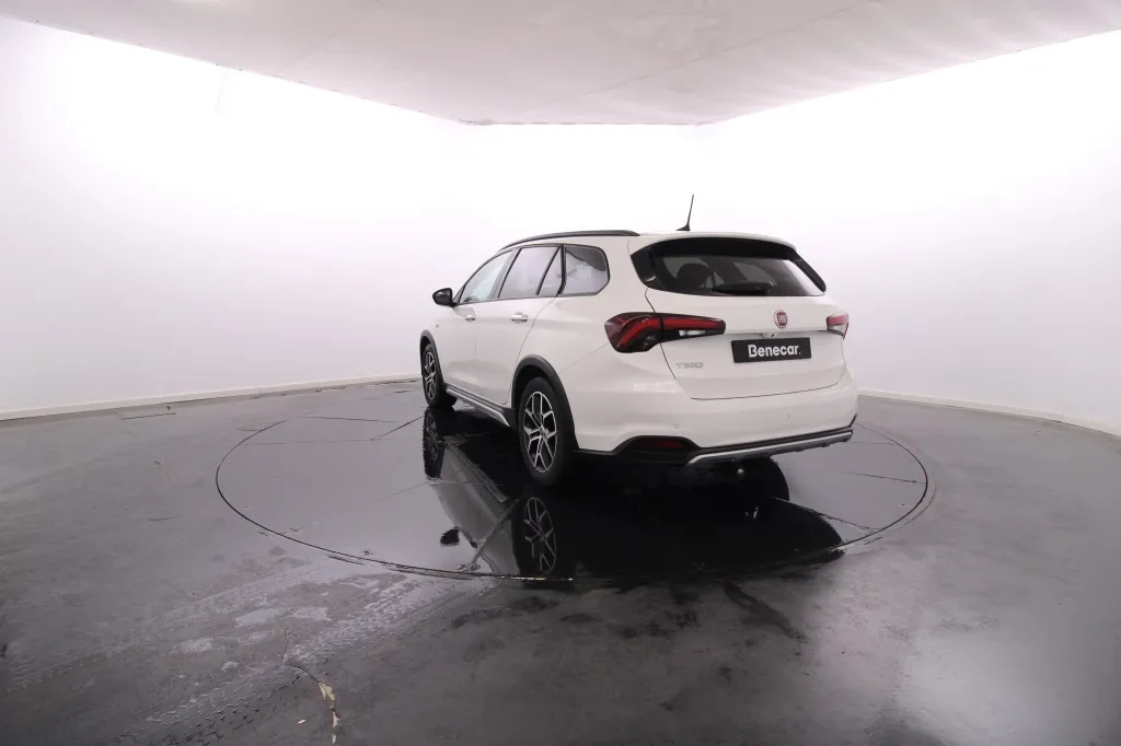 Fiat Tipo Station Wagon Cross