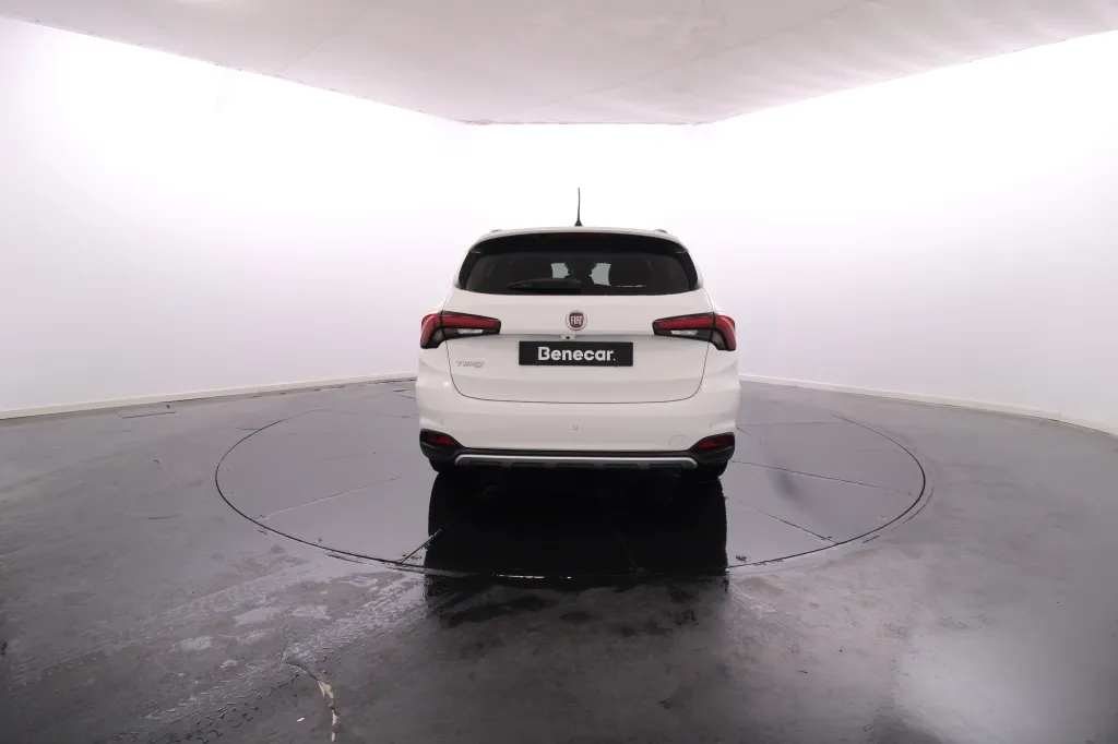 Fiat Tipo Station Wagon Cross