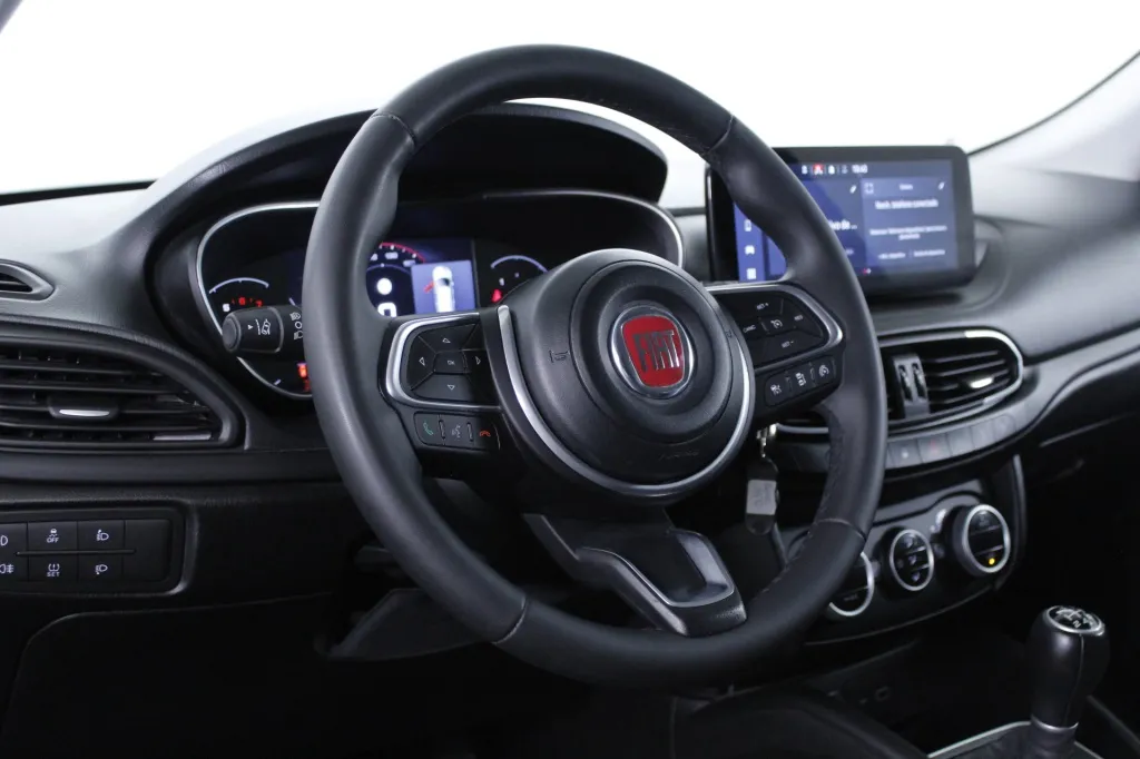 Fiat Tipo Station Wagon Cross