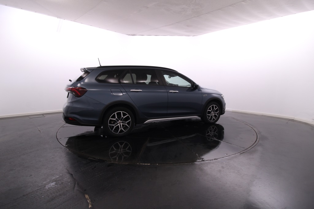 Fiat Tipo Station Wagon Cross