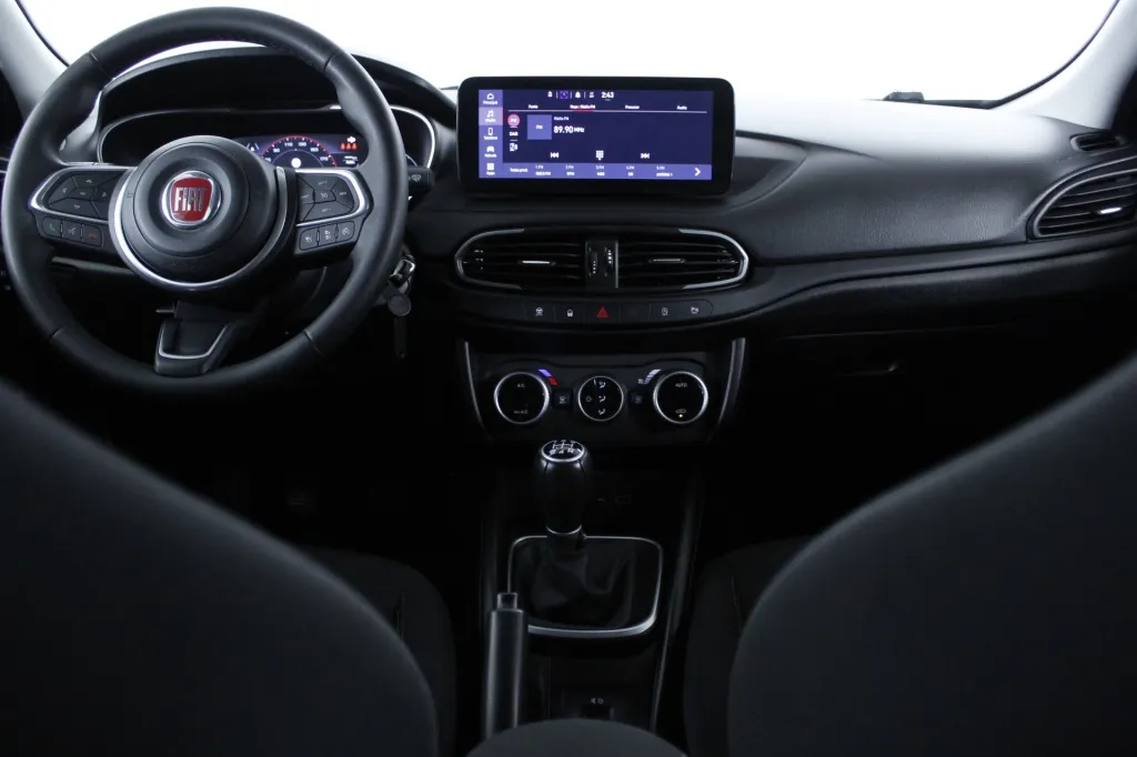 Fiat Tipo Station Wagon Cross