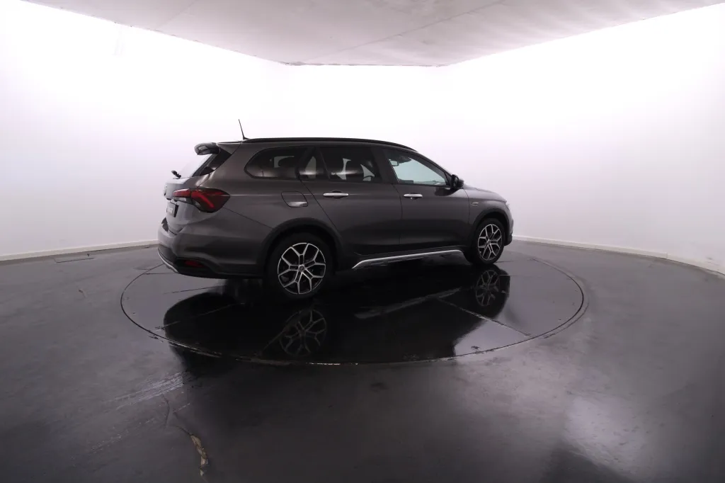 Fiat Tipo Station Wagon Cross