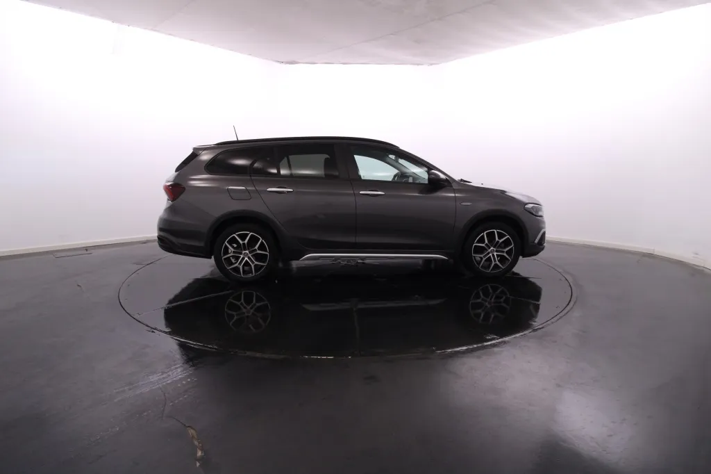 Fiat Tipo Station Wagon Cross