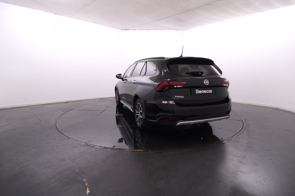 Fiat Tipo Station Wagon Cross