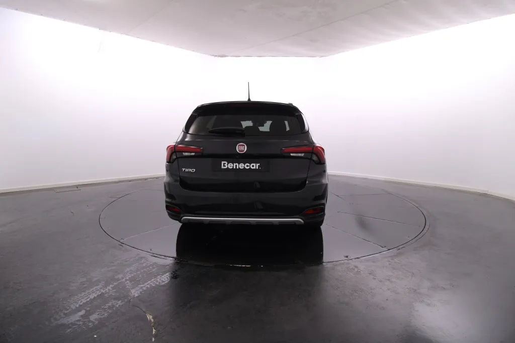 Fiat Tipo Station Wagon Cross