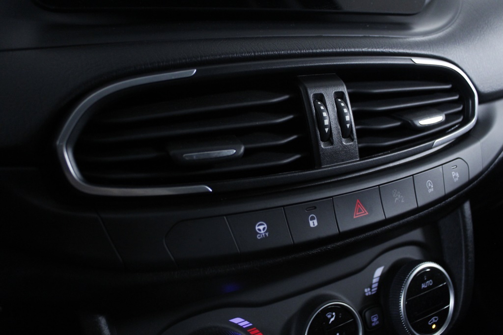 Fiat Tipo Station Wagon Cross