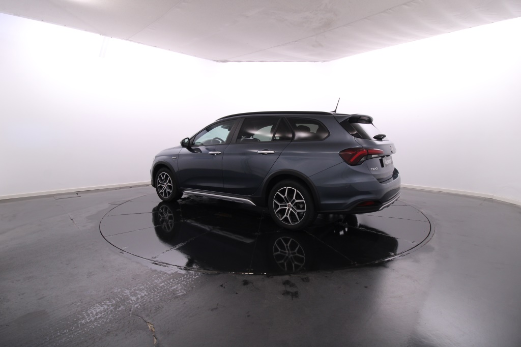 Fiat Tipo Station Wagon Cross
