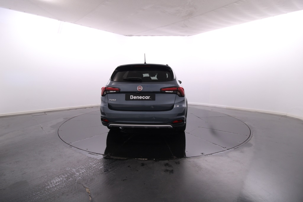 Fiat Tipo Station Wagon Cross