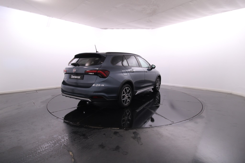 Fiat Tipo Station Wagon Cross