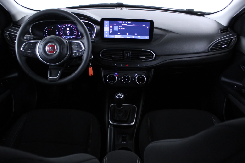 Fiat Tipo Station Wagon Cross