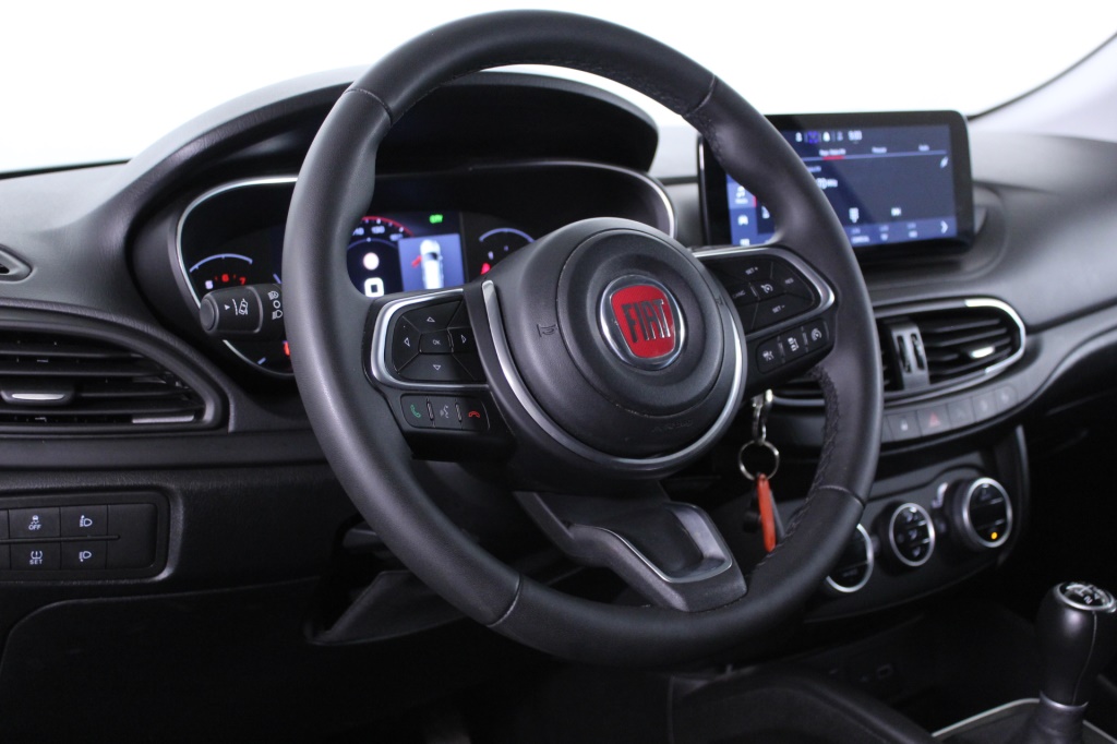 Fiat Tipo Station Wagon Cross