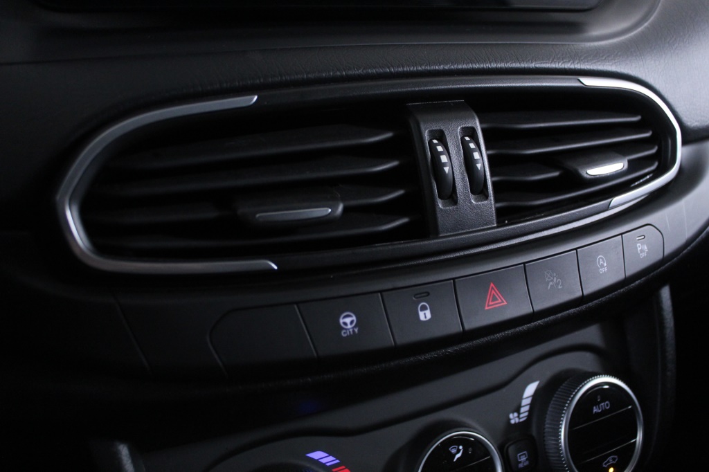 Fiat Tipo Station Wagon Cross