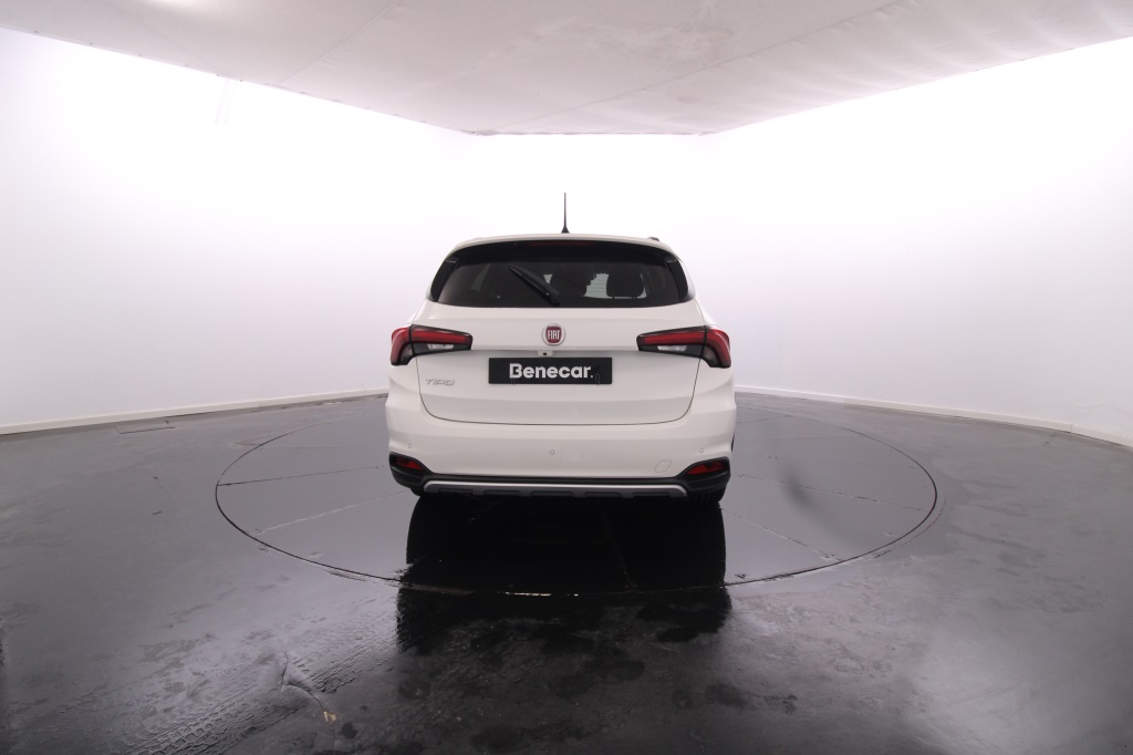 Fiat Tipo Station Wagon Cross