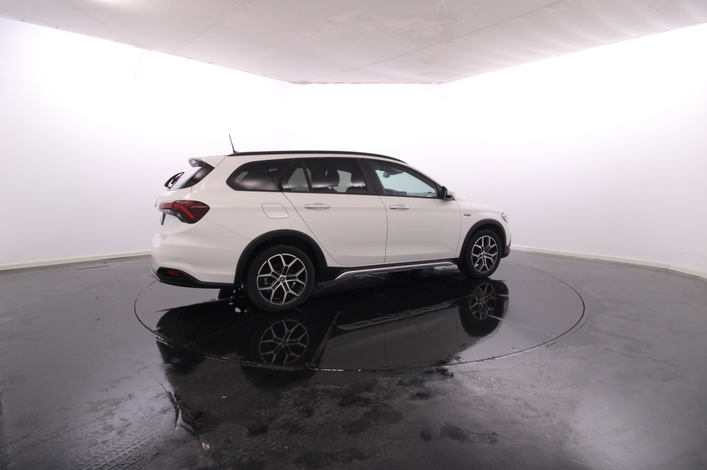 Fiat Tipo Station Wagon Cross
