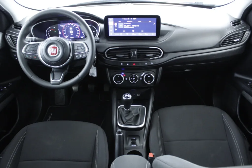 Fiat Tipo Station Wagon Cross
