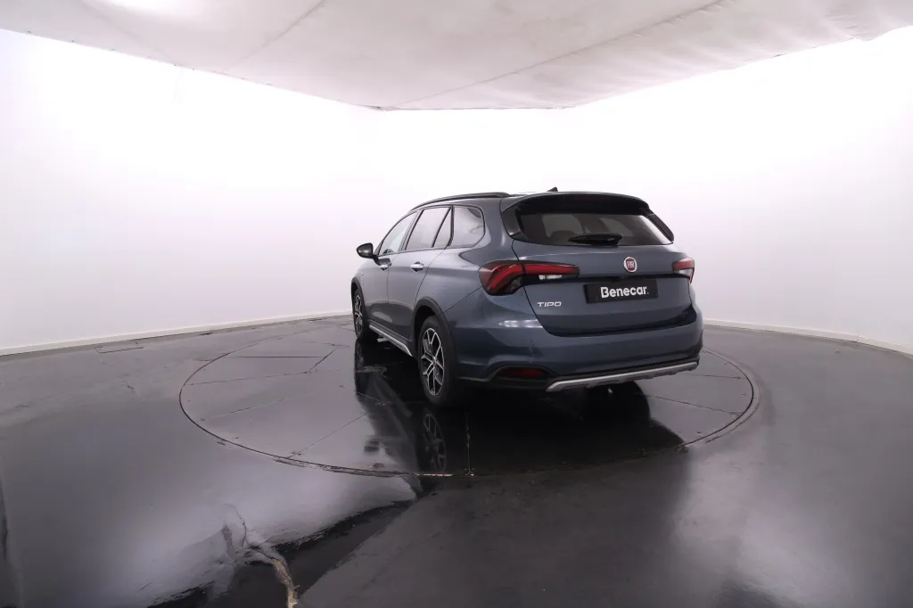 Fiat Tipo Station Wagon Cross