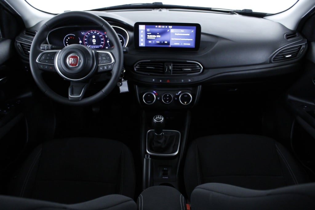 Fiat Tipo Station Wagon Cross