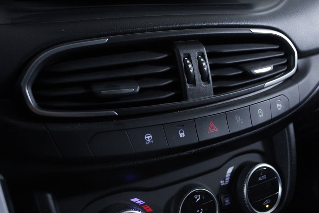 Fiat Tipo Station Wagon Cross