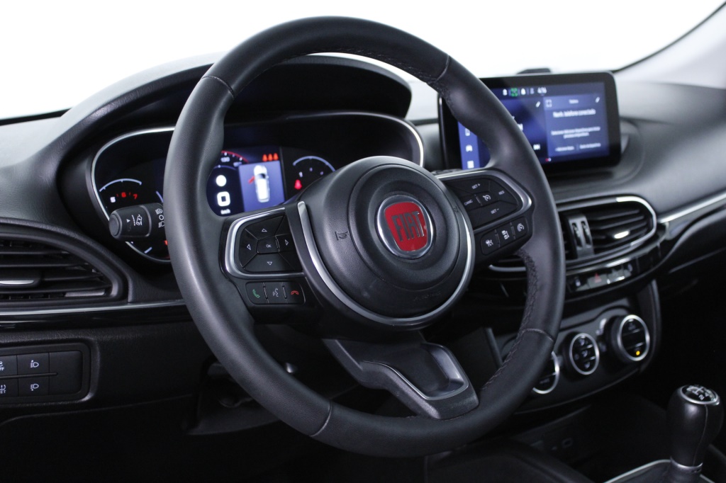 Fiat Tipo Station Wagon Cross