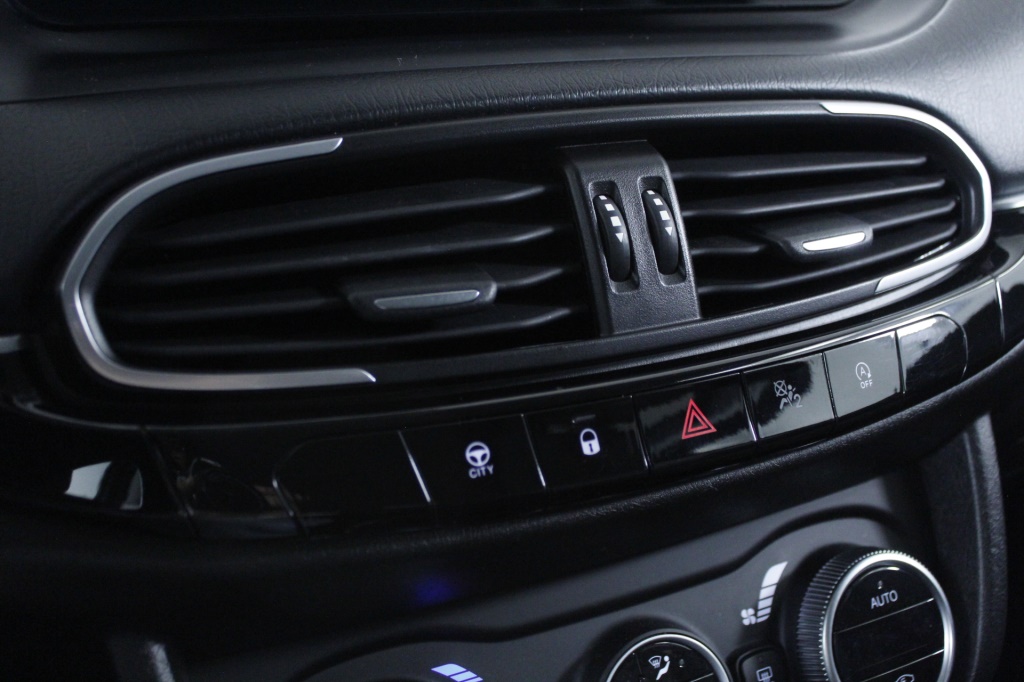 Fiat Tipo Station Wagon Cross