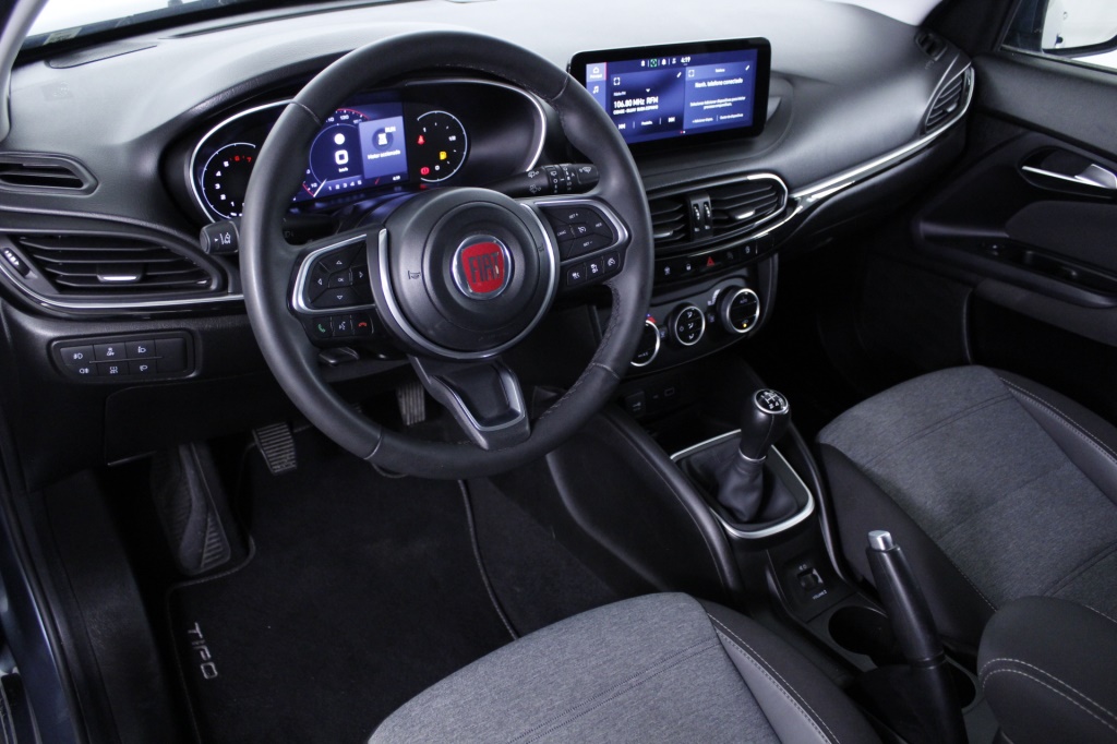 Fiat Tipo Station Wagon Cross