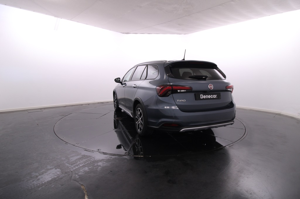 Fiat Tipo Station Wagon Cross