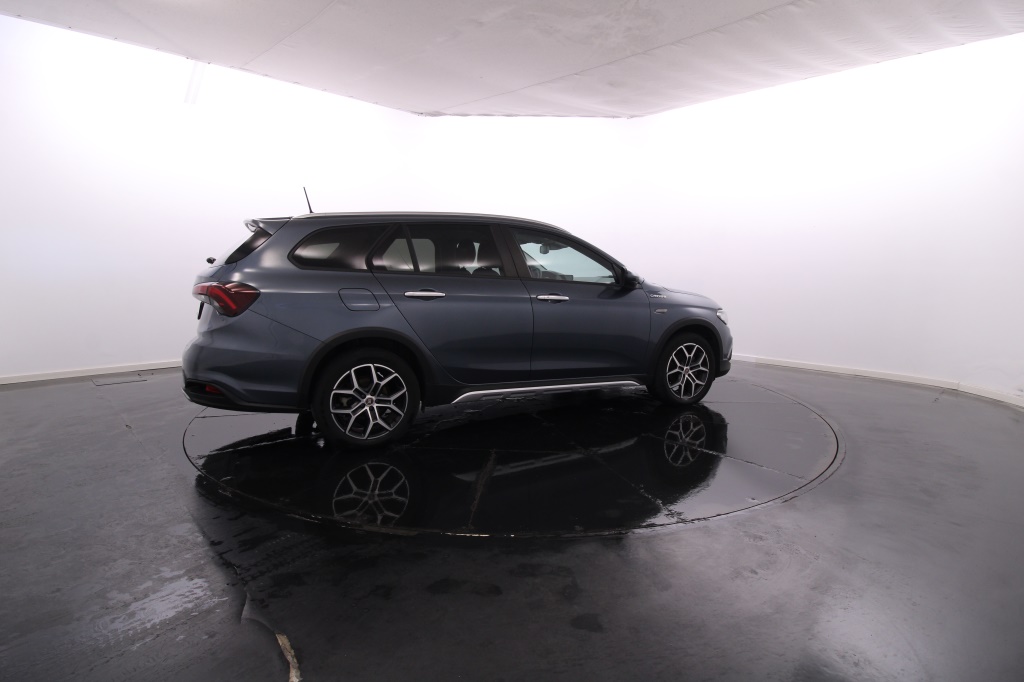 Fiat Tipo Station Wagon Cross