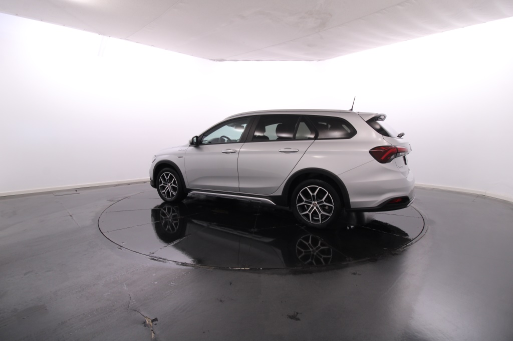 Fiat Tipo Station Wagon Cross
