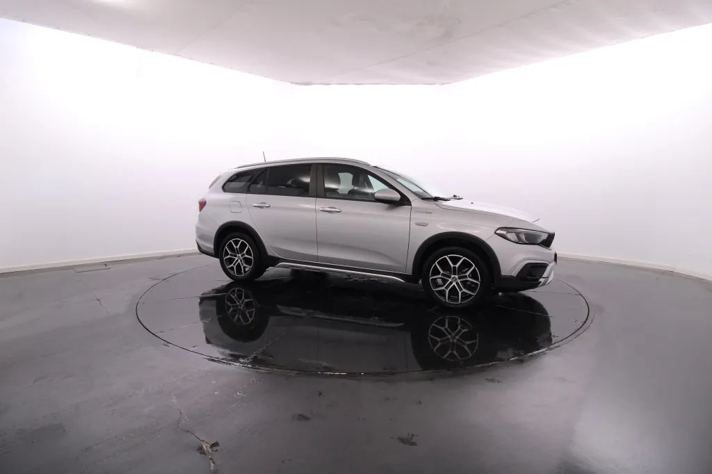 Fiat Tipo Station Wagon Cross