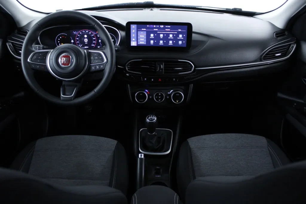 Fiat Tipo Station Wagon Cross