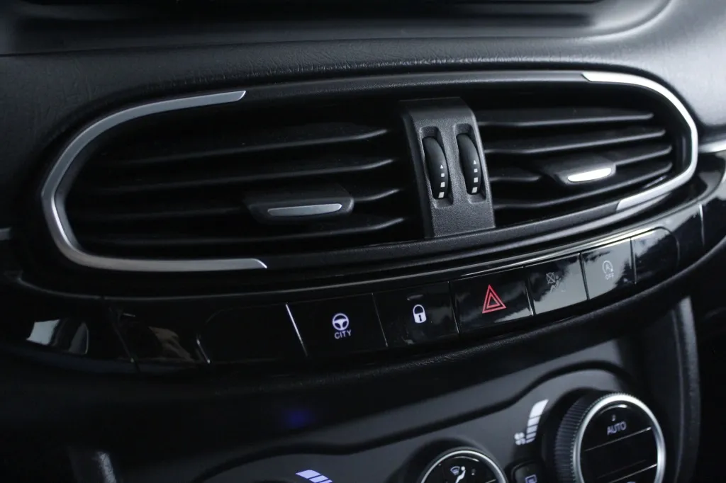 Fiat Tipo Station Wagon Cross