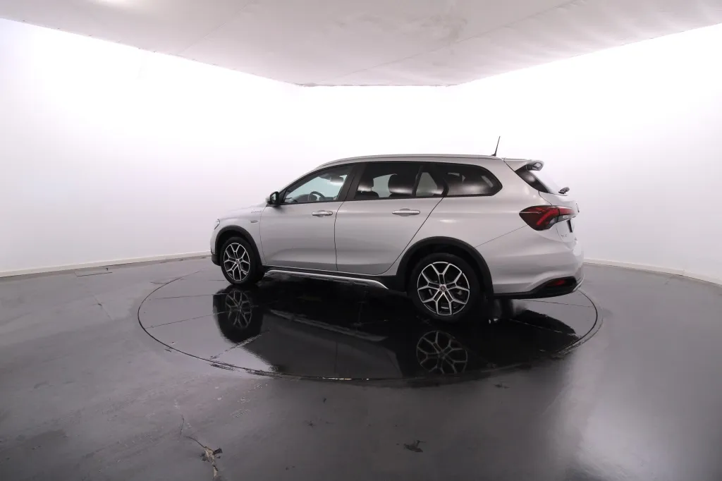 Fiat Tipo Station Wagon Cross