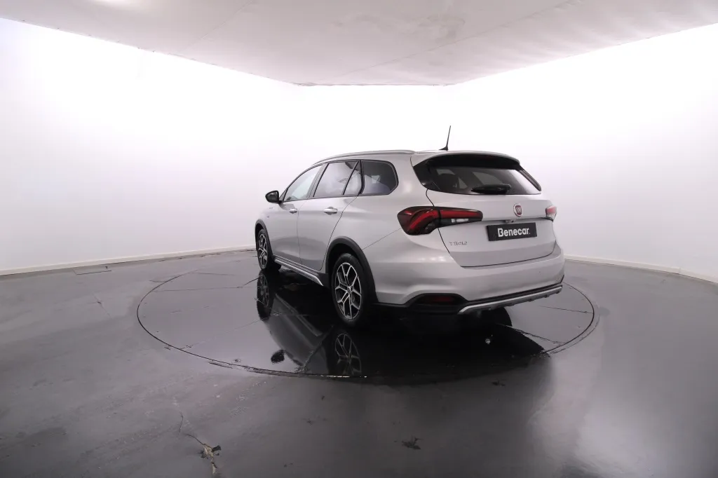 Fiat Tipo Station Wagon Cross