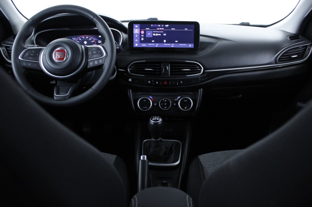 Fiat Tipo Station Wagon Cross