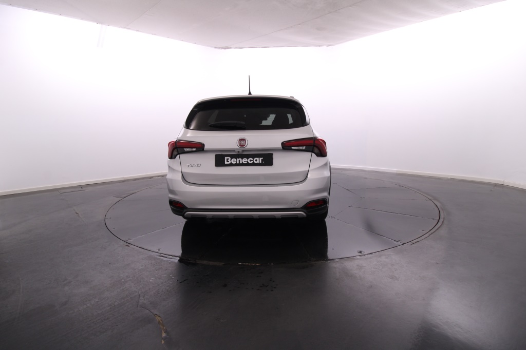 Fiat Tipo Station Wagon Cross