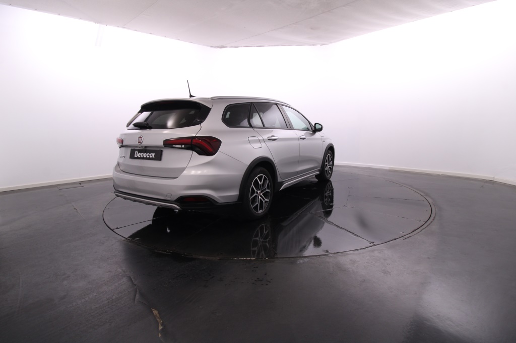 Fiat Tipo Station Wagon Cross