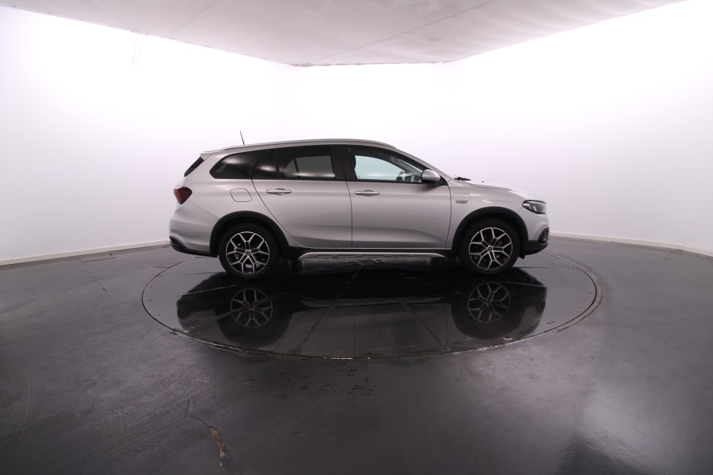 Fiat Tipo Station Wagon Cross