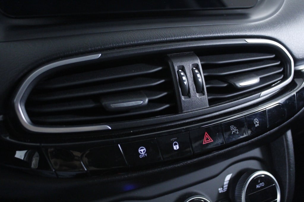 Fiat Tipo Station Wagon Cross