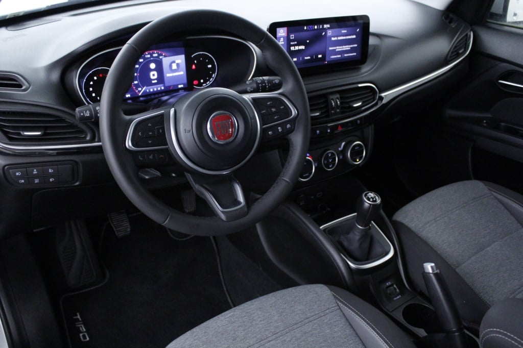 Fiat Tipo Station Wagon Cross